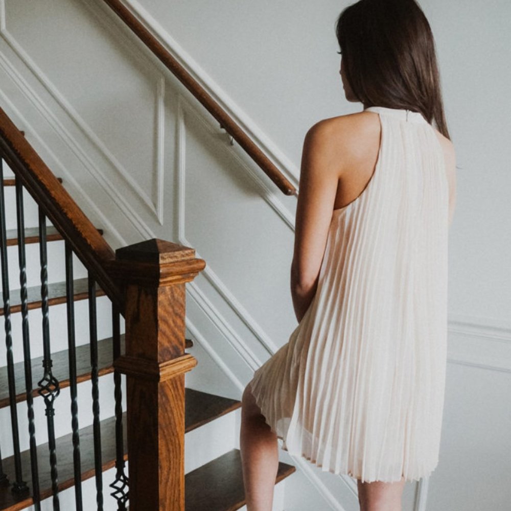 Cream perma-pleated halter neck dress - Picture 5 of 7